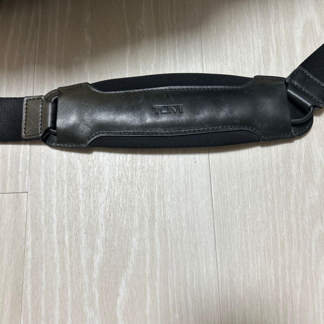 TUMI ブラック ビジネスバッグ美品