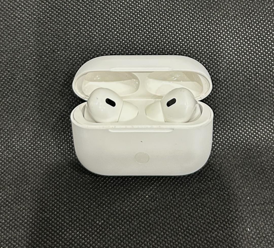 Apple AirPods Pro 第2世代 ワイヤレス 充電ケース付 中古