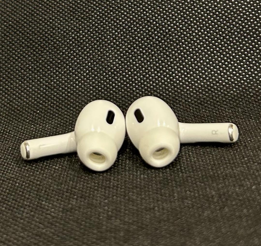 Apple AirPods Pro 第2世代 ワイヤレス 充電ケース付 中古