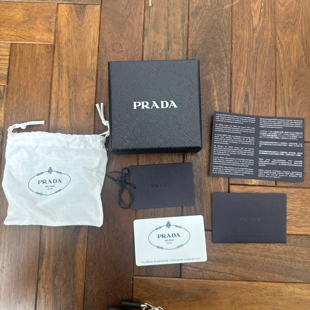 PRADA AirPods チェーン