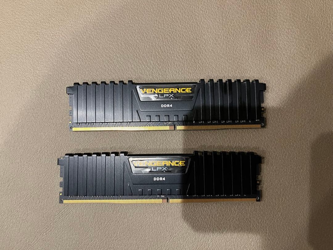 【動作OK】Corsair DDR4-2666 16GB(8GB×2)