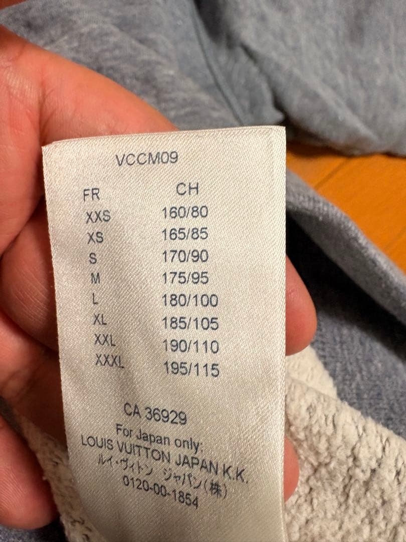 ルイヴィトン　トレーナー