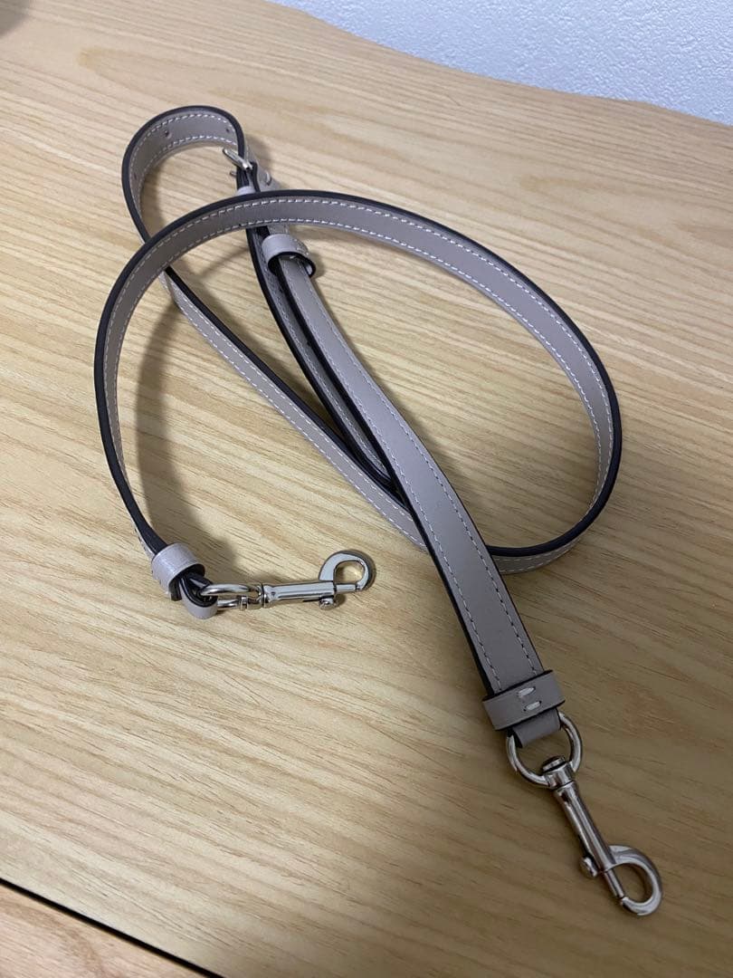 COACH グレイベージュ トートバッグ