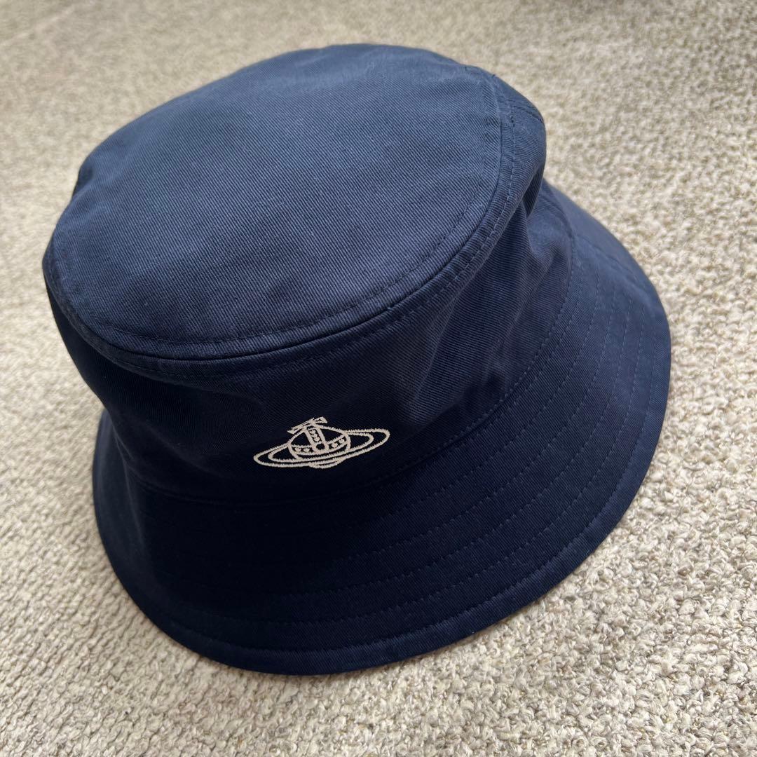 新品正規 ヴィヴィアンウエストウッド バケットハットネイビーSM
