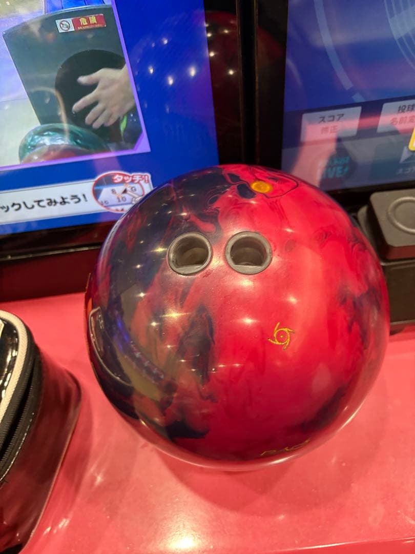 アイコニックコード　ボウリングボール　サムレス