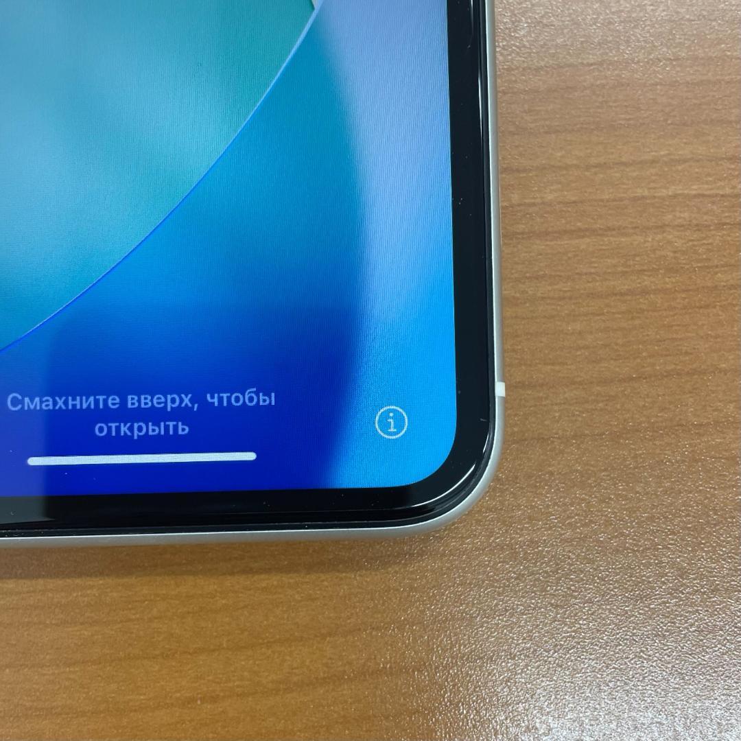 B*︎様 動作確認済み iPhone 11 64GB ID:J6149