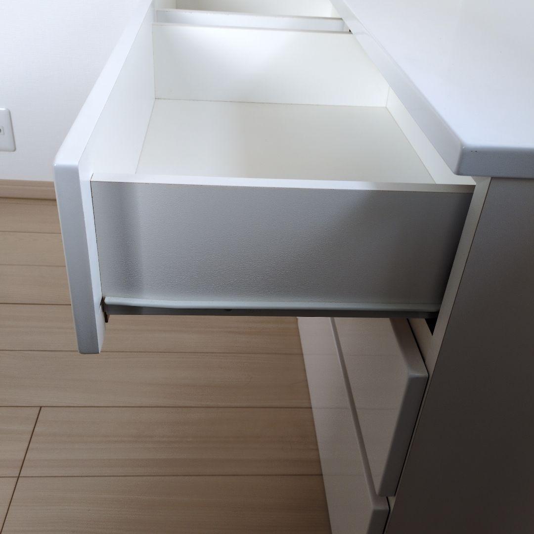 チェスト　収納　家具　キャビネット　白　鏡面