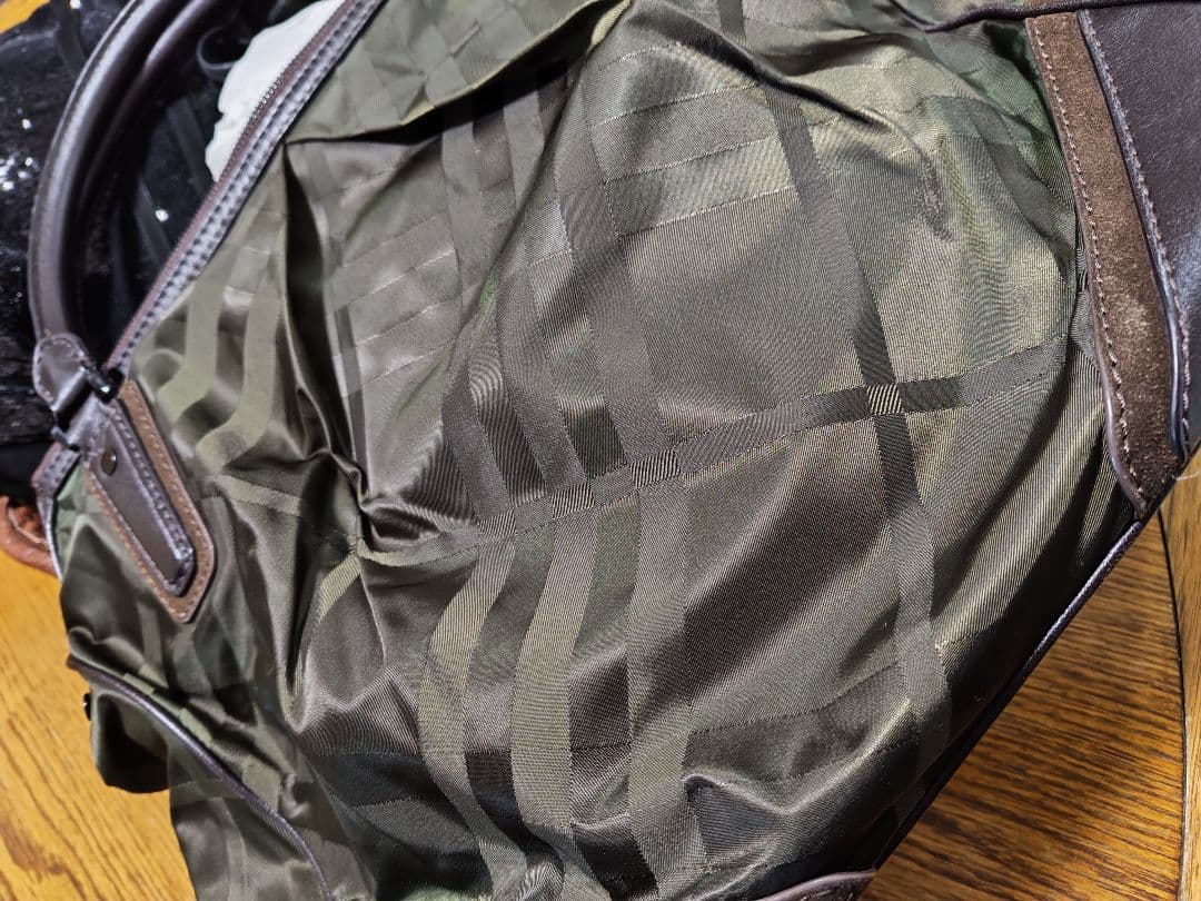 BURBERRY 大容量ナイロンボストン　美品