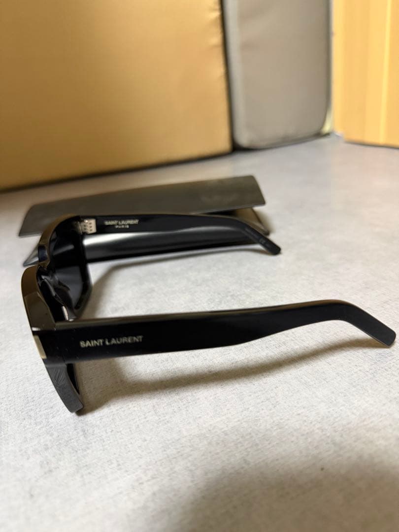 SAINT LAURENT ブラック サングラス 登坂広臣着用