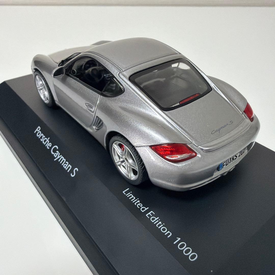 ミニカー 1/43 Porsche Cayman S / Schuco