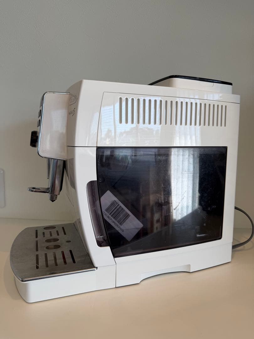 コーヒーメーカー・エスプレッソマシン DeLonghi Magnifica S
