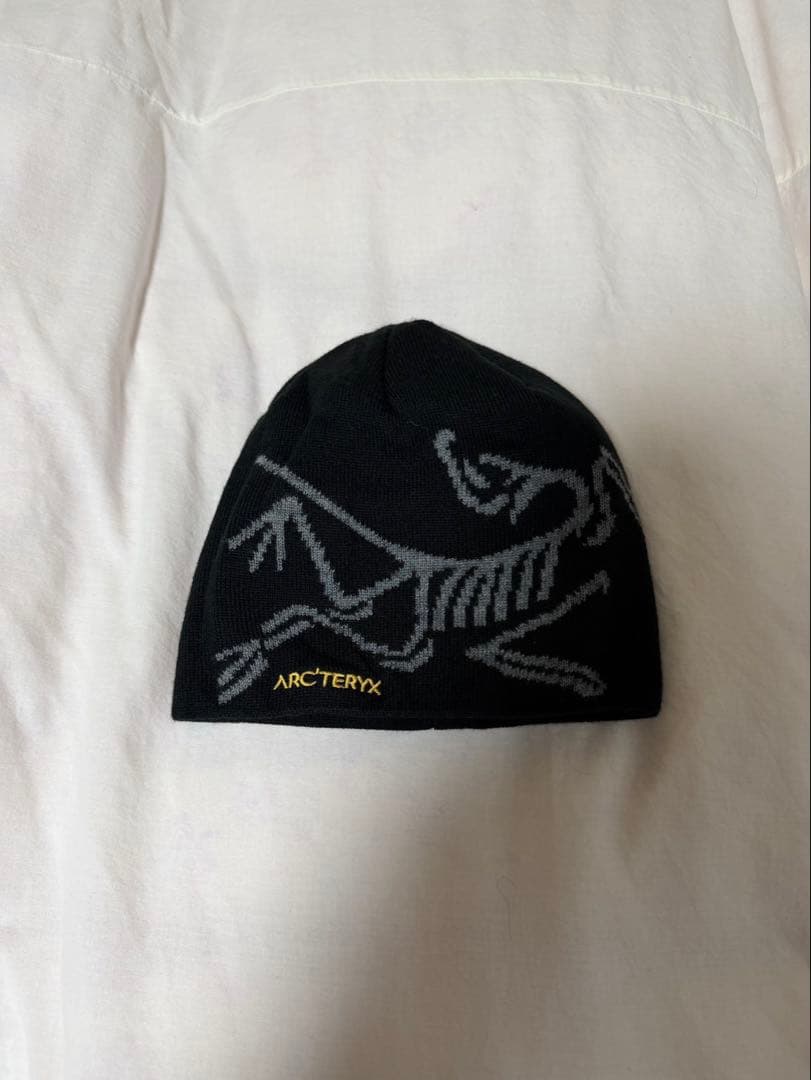 ARC'TERYX ブラック ニット帽　ビーニー