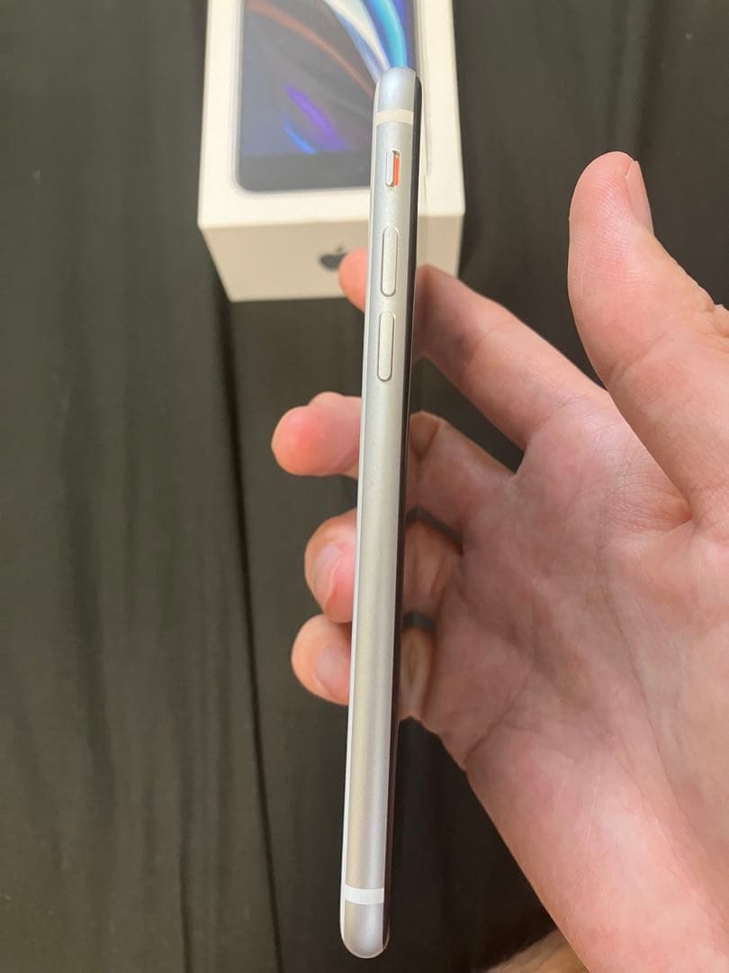 iPhone SE 第2世代 (SE2) ホワイト 64 GB SIMフリー