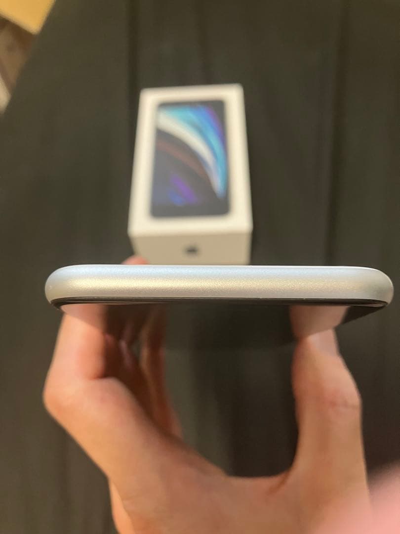 iPhone SE 第2世代 (SE2) ホワイト 64 GB SIMフリー