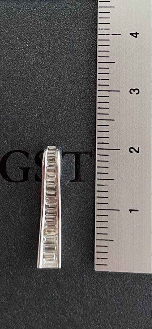 GSTV ペンダントトップ　K18 WG ダイヤモンド