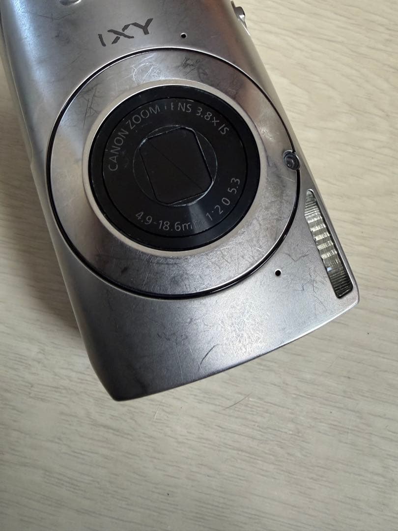Canon IXY 30Sコンパクトデジタルカメラ