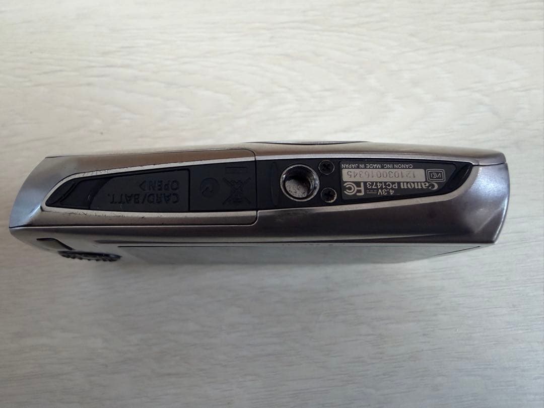 Canon IXY 30Sコンパクトデジタルカメラ