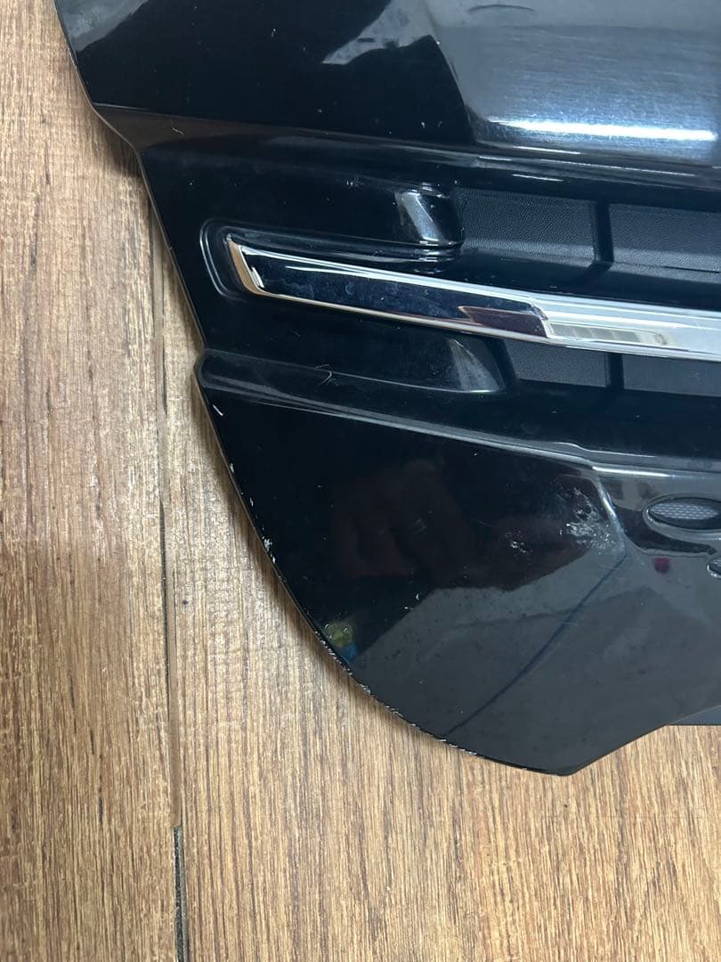 フォード　エクスプローラー　前期グリル 黒