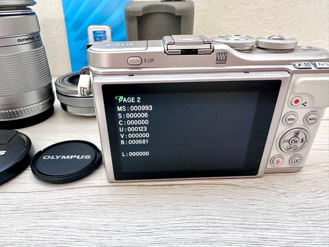 サト❗️オリンパス　E-PL10 ダブルズームキット　ショット数993回