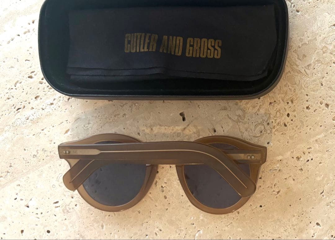 美品 CUTLER AND GROSS カトラーアンドグロス 0734