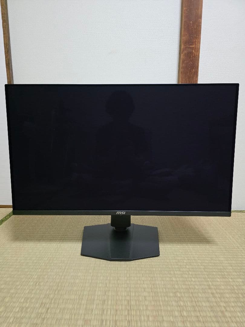 MSI MAG 321UPX QD-OLED 31.5インチ