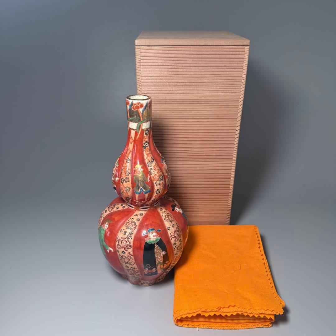 幕末〜明治期　アンティーク薩摩　異人図祥瑞瓢箪形花瓶　箱　布　里帰り品