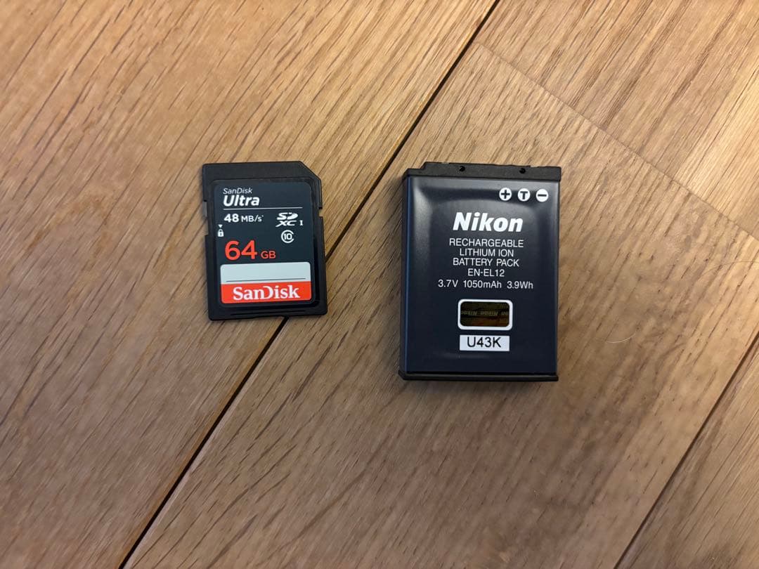 ポーターカメラバッグ付き！Nikon Coolpix A900ニコンデジカメ