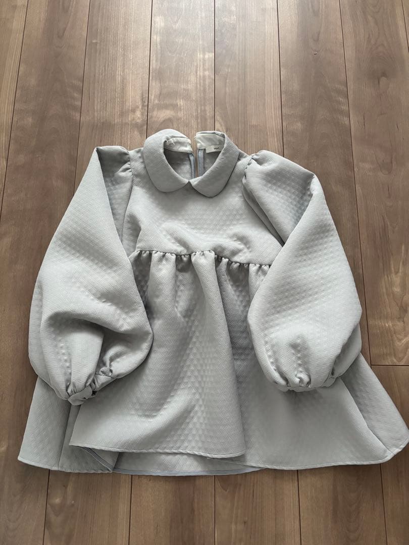 【美品】yori ヨリ キルトライクボリュームブラウス