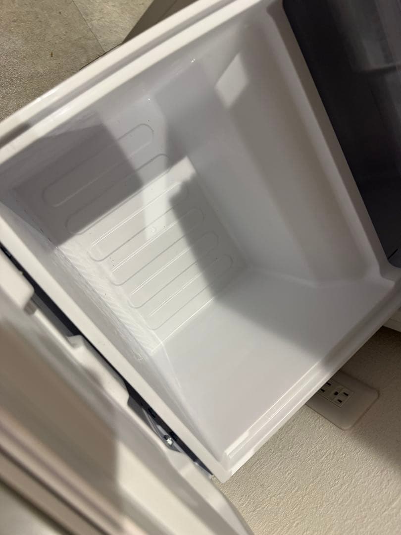 【美品】SHARP 冷蔵庫　152L SJ-15E8 -KW