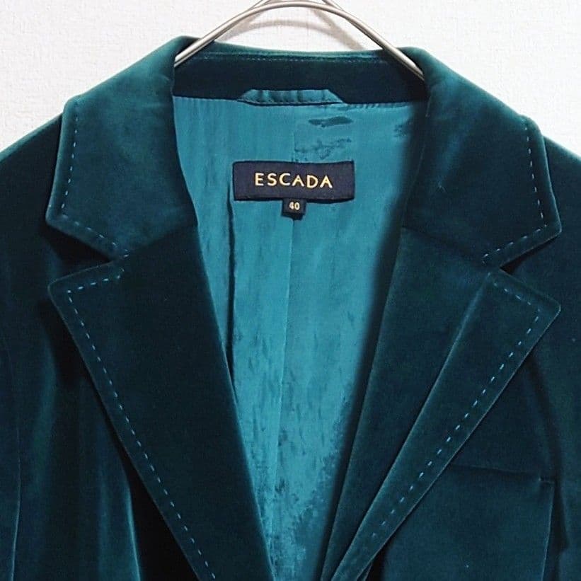 ★c エスカーダ テーラードジャケット ベロア 光沢 高級感 ESCADA 緑