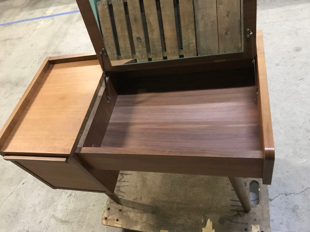 ウニコ unico アルベロ ドレッサー