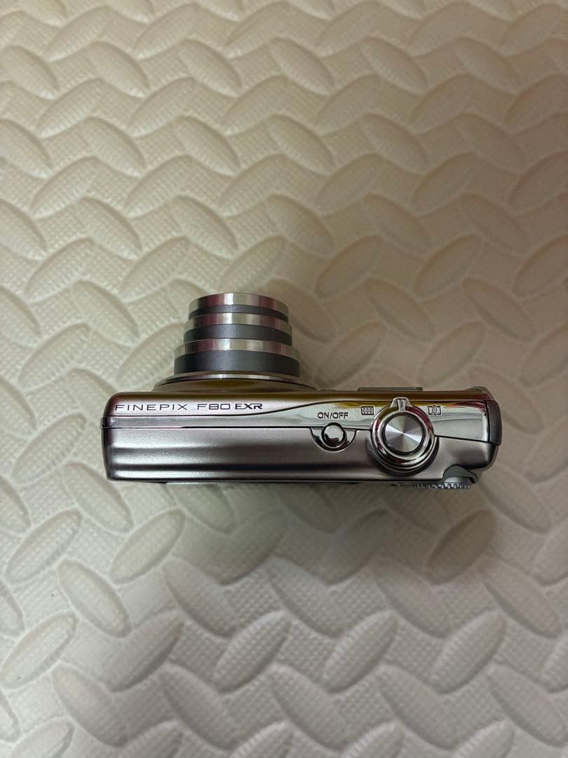 fujifilm&富士フイルム　f80exr デジタルカメラ