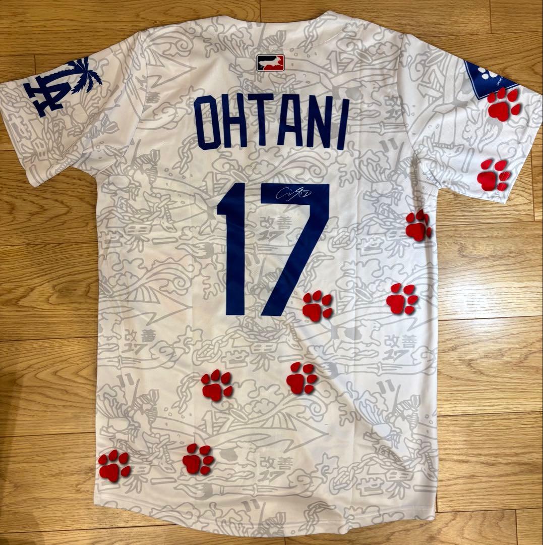 ⭐️ブラックフライデー⭐️【非売品】大谷翔平 ユニフォームサイン ブロッサムデコピン