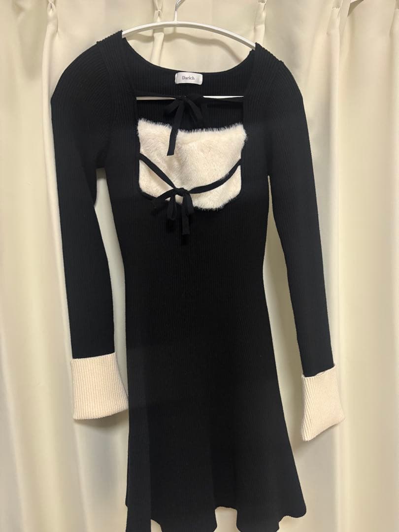 ダーリッチ リボンファーフレアニットミニワンピース