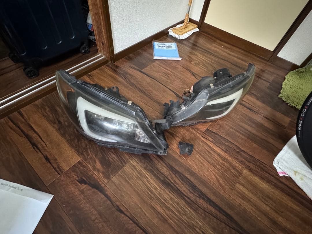 スバル インプレッサ ヘッドライト