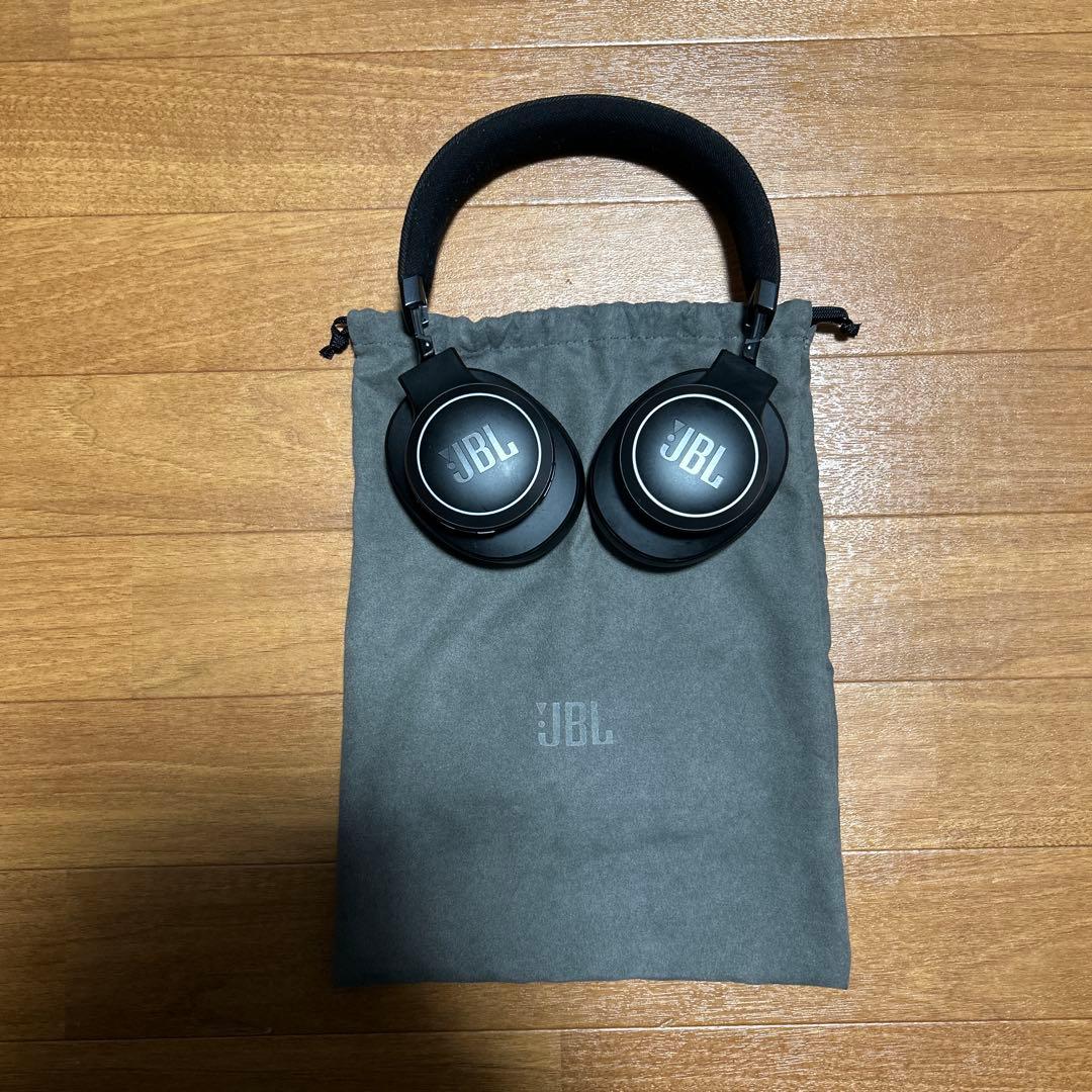 JBL ワイヤレスヘッドホン 本体 収納袋付き