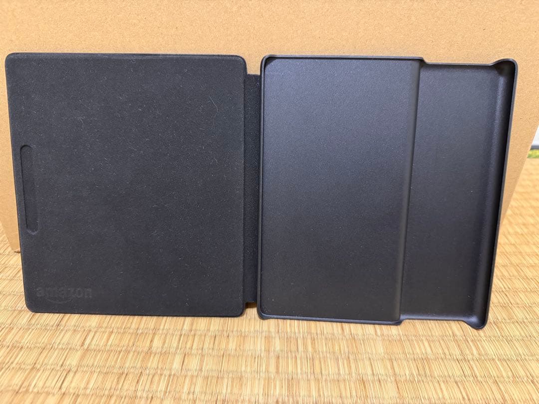 kindle oasis　第10世代　32GB　広告なし　カバー付き