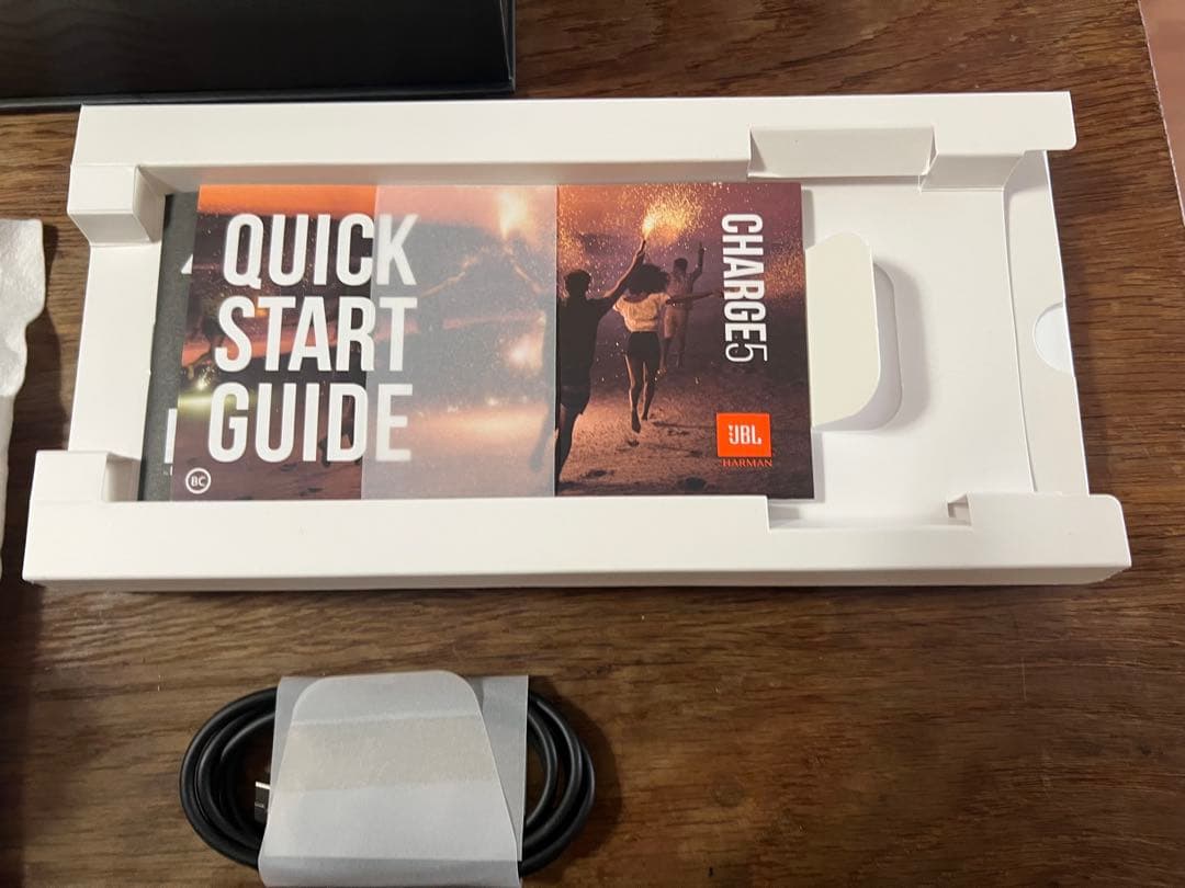 開封済み 未使用品 JBL スピーカー CHARGE5 V5.1