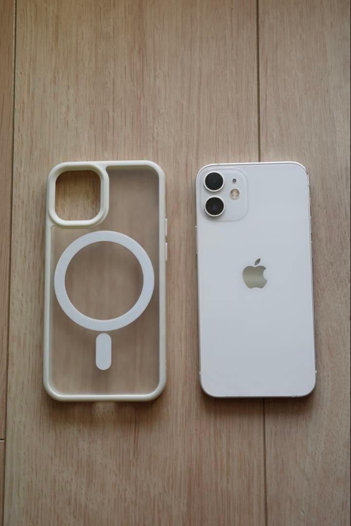 【期間限定値下げ中】iPhone12 mini本体／ケース、新品充電コード付き