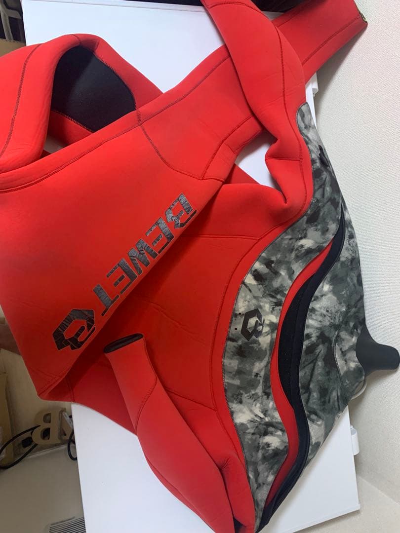 【超美品】BEWET冬用5×3ウェットスーツ