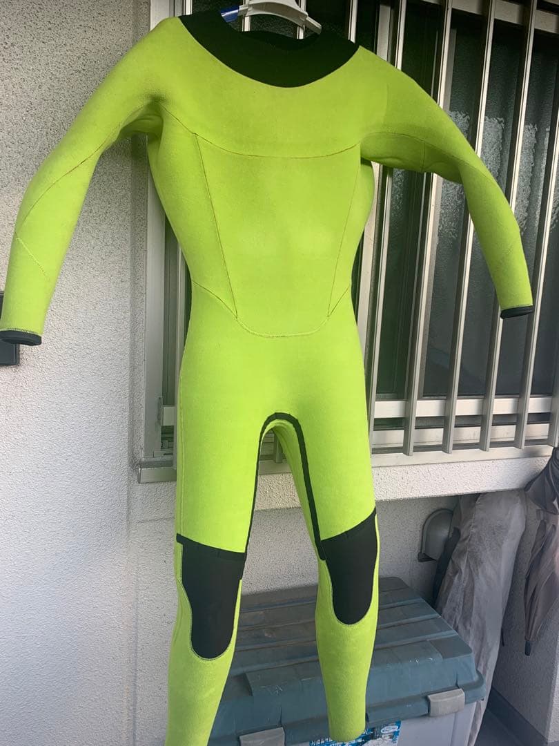【超美品】BEWET冬用5×3ウェットスーツ