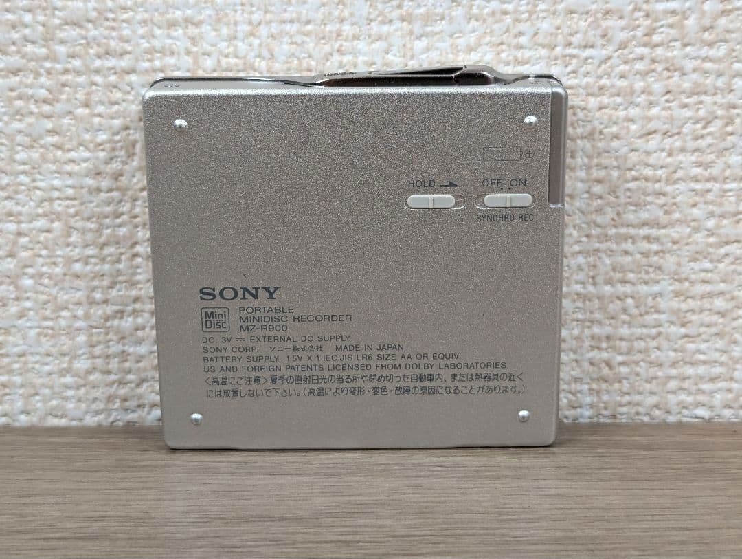 【ジャンク品】SONY ソニー MDウォークマン MDレコーダー MZ-R900