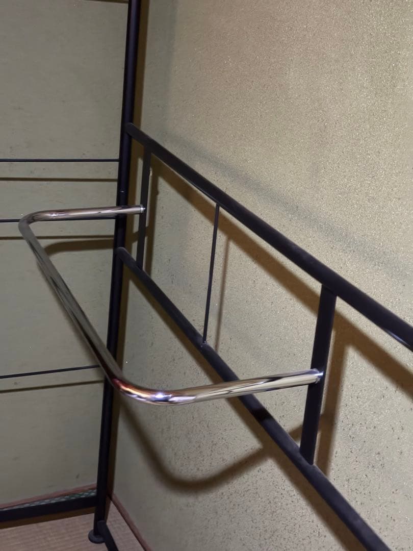 ブラックハンガーラック スチール製 組み立て式