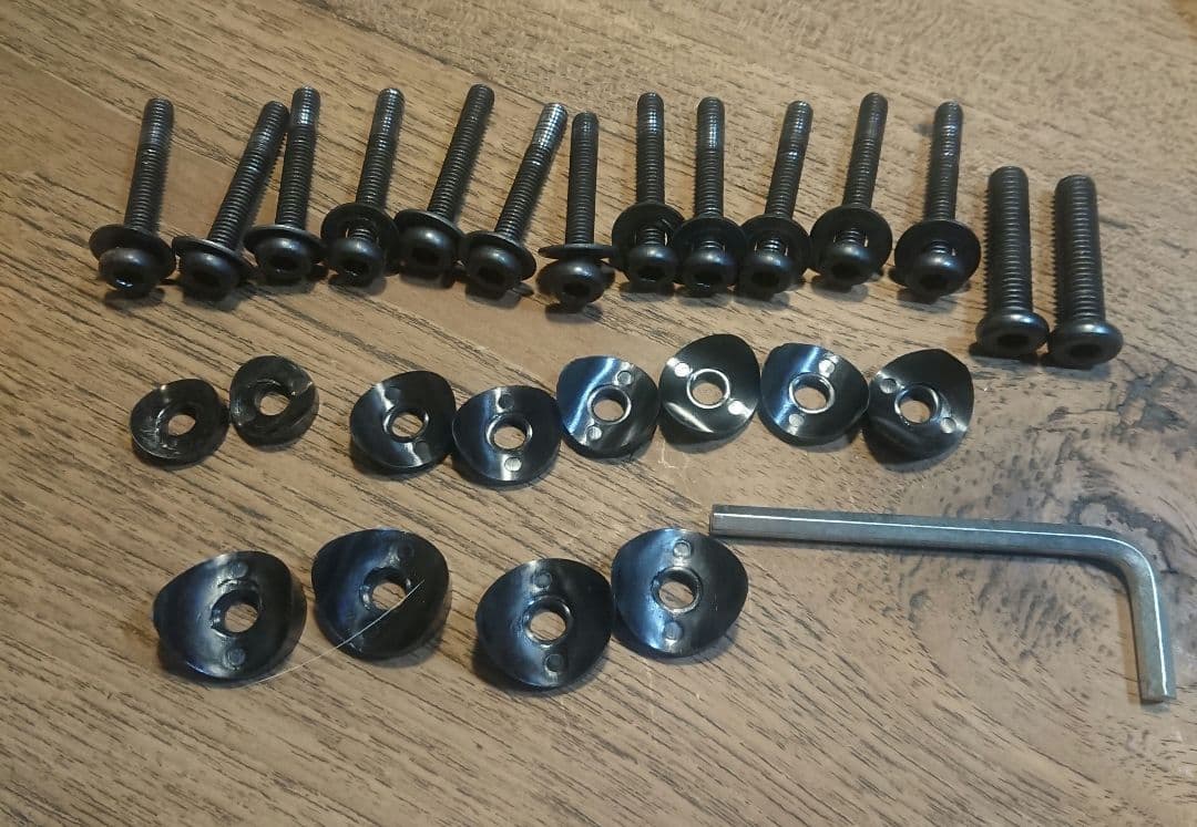 ブラックハンガーラック スチール製 組み立て式