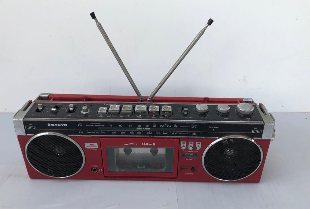 SANYO MR-U4MK2 赤　ラジカセ 昭和レトロ動作訳あり(D193)