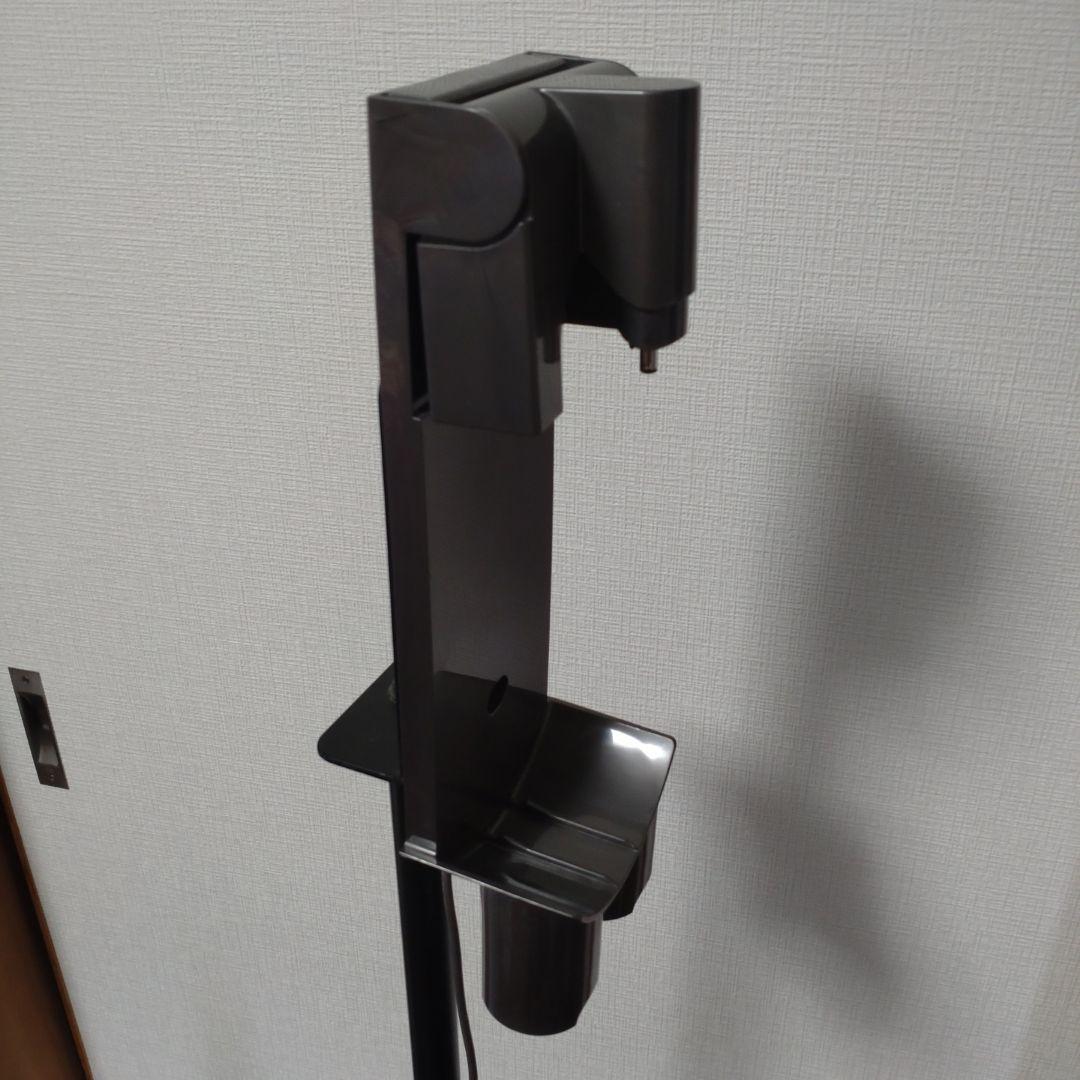 ダイソン Dyson　V8 Fluffy＋　付属品多数　専用台付き