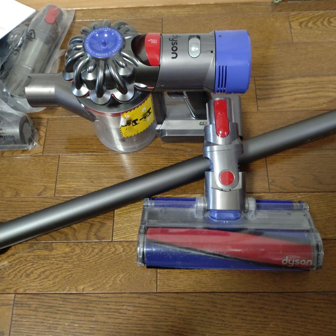 ダイソン Dyson　V8 Fluffy＋　付属品多数　専用台付き