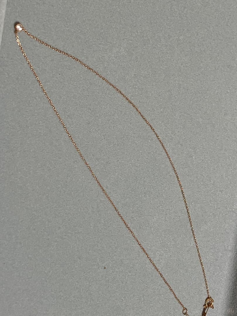 ゴールドチェーンネックレス クリアストーン付き