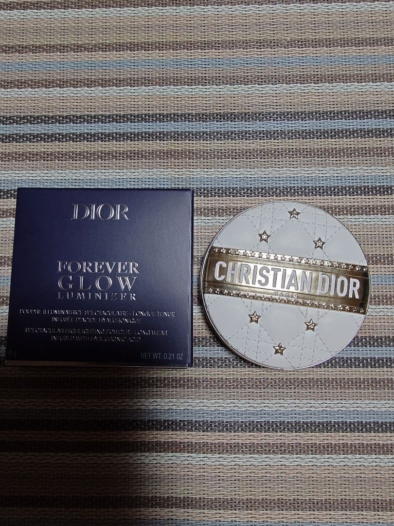 DIOR スキン フォーエヴァーグロウルミナイザー 001 ディオールスター