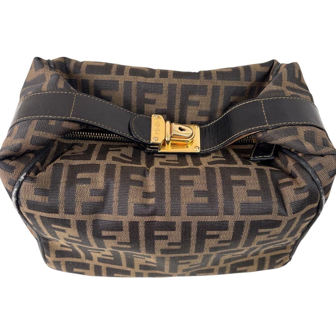 FENDI フェンディ ズッカ バニティバッグ ポーチ ブラウン